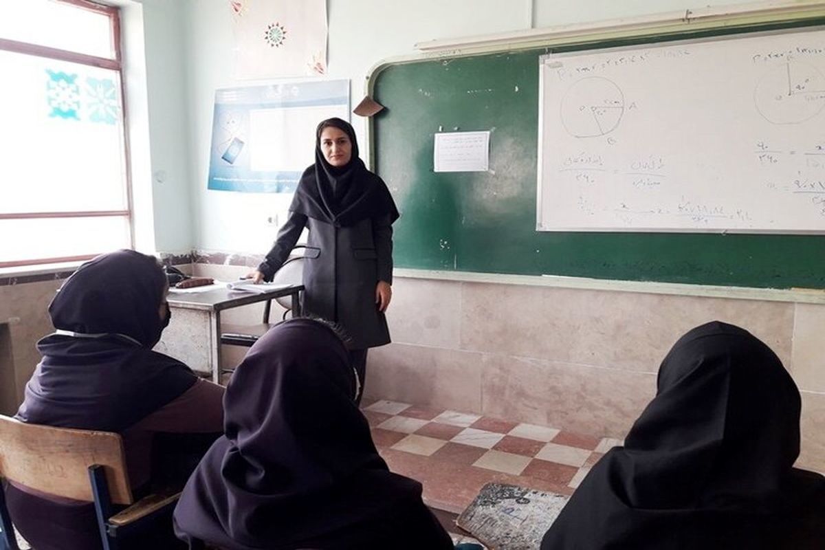 تعیین‌تکلیف قرارداد خرید خدمات معلمان تا پایان بهمن ماه