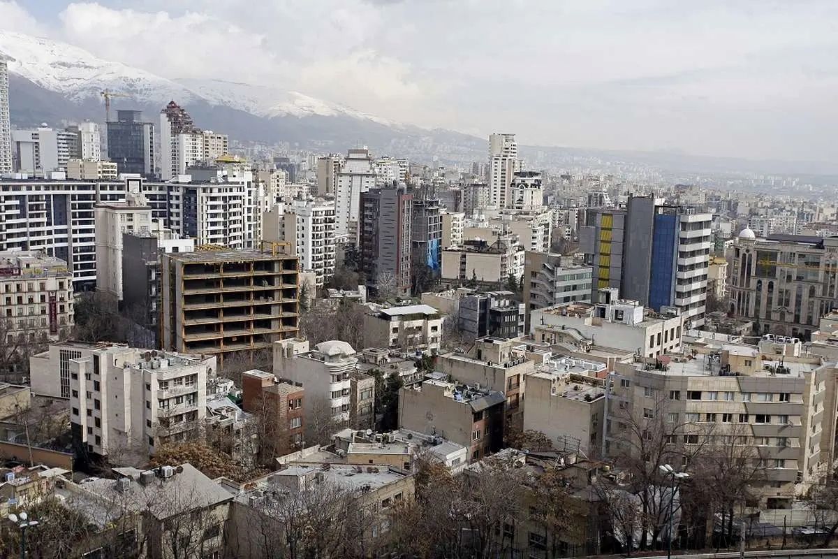 ترکش ریزش دلار در بازار مسکن؛ وقت خرید خانه فرا رسید؟‌