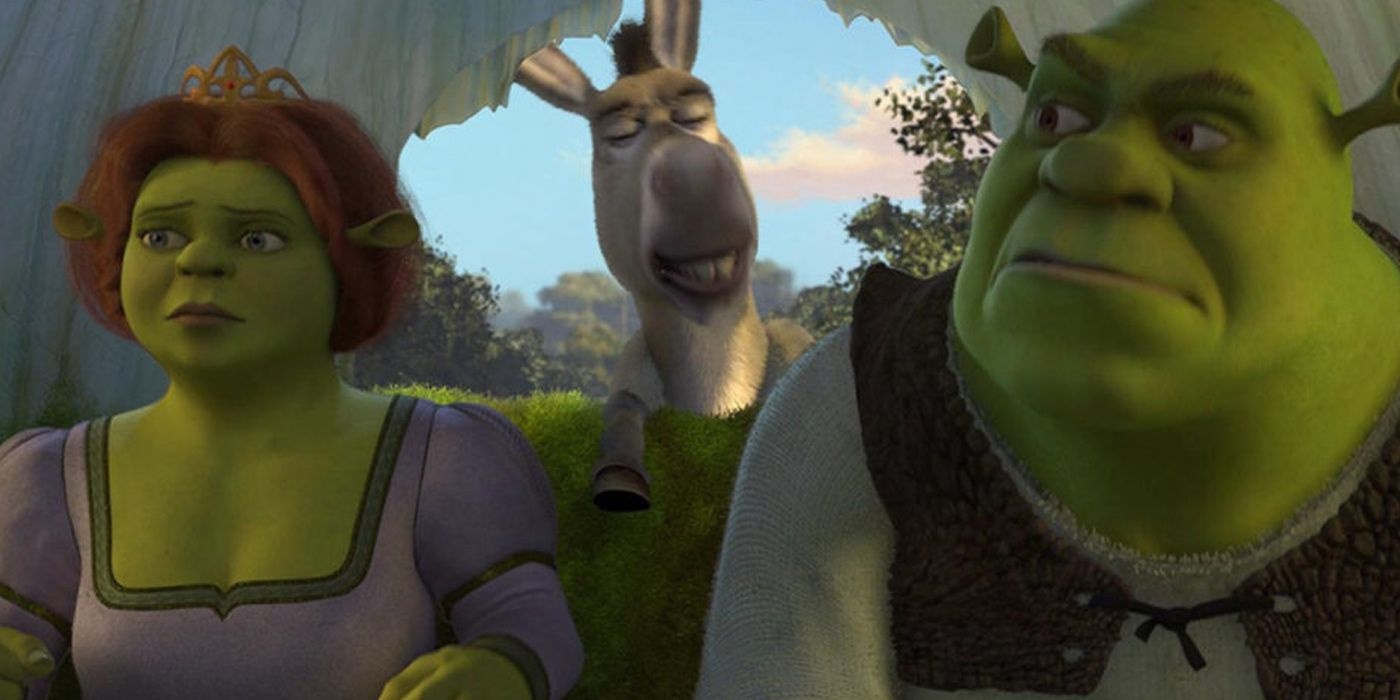 بهترین دیالوگهای انیمیشنهای شرک an-annoyed-shrek-looks-back-at-d