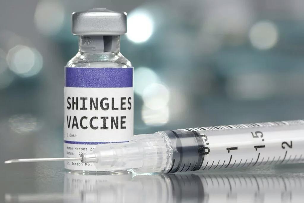 پژوهش جدید: کاهش 20 درصدی ریسک زوال عقل در میان کسانی که واکسن زونا زدهاند zona-vaccine-may-help-keep-dementia-at-bay-2-1024x683.jpg.webp