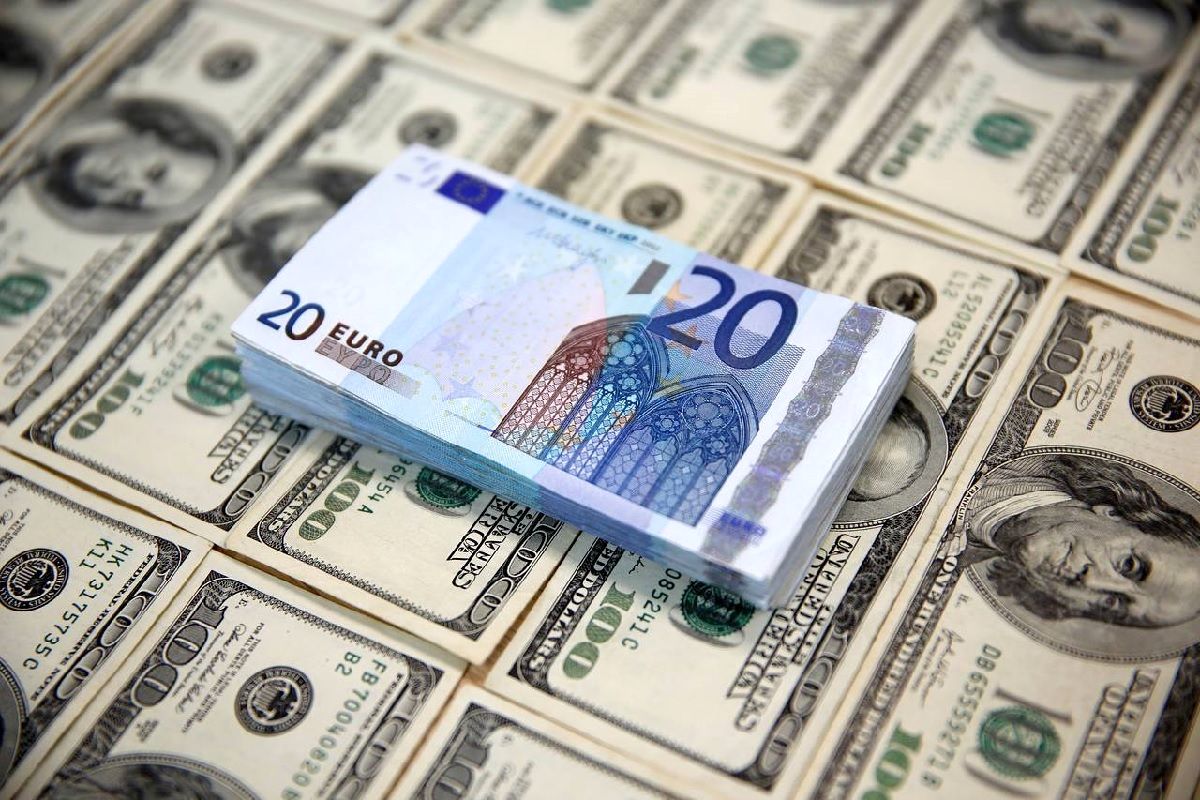 قیمت دلار و یورو در مرکز مبادله ایران اعلام شد