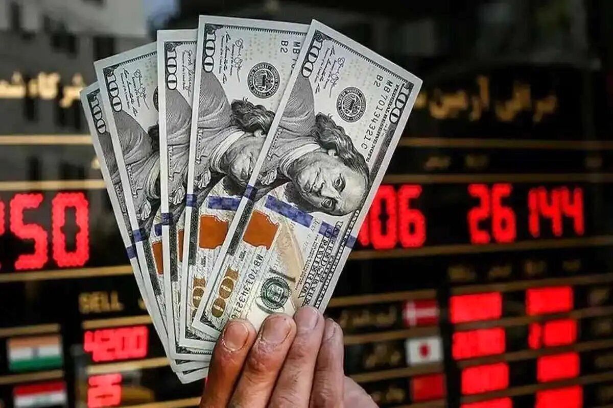 قیمت دلار تجاری چه فرقی با دلار آزاد دارد؟