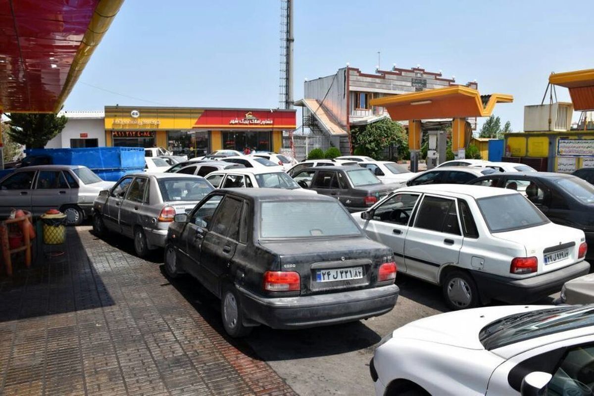 بازگشت آرامش به پمپ بنزینها؛ خبری از صفهای طولانی نیست