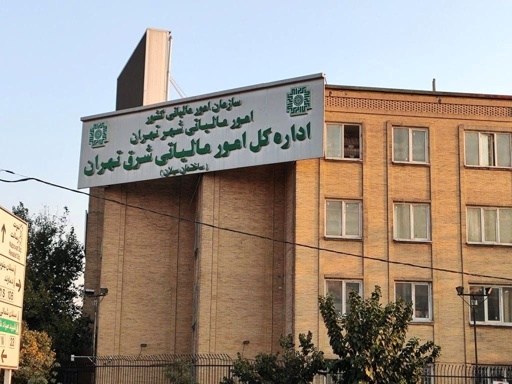 افزایش مالیات برای این گروه از کالاها؛ از کاشت ناخن تا ساندویچ و سنبوسه